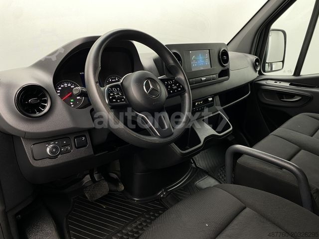 Box van MERCEDES-BENZ Sprinter 316 Aut.*Maxi* Ladebordwand+Klima (4756