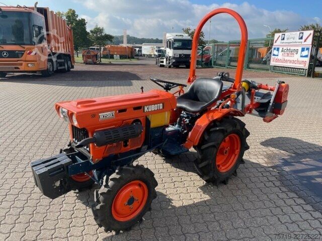Van Kubota D750 - B7001 4x4 mit Mulcher