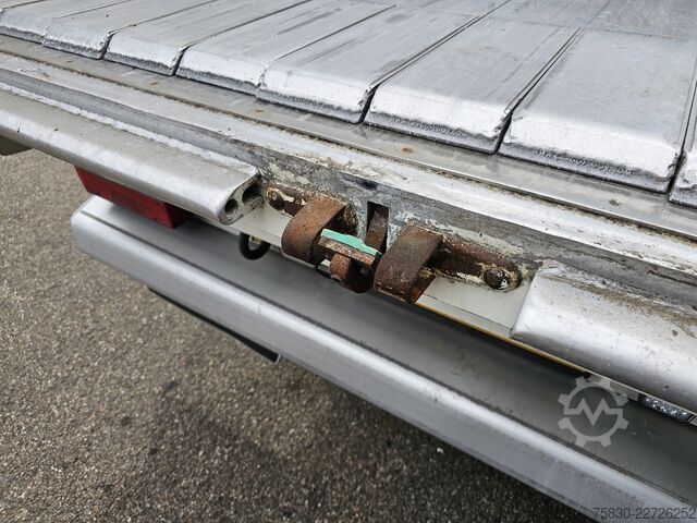 Schubboden knapen K200 KT01 / 60 m3 / 2 x LIFT AXLE