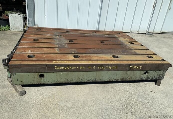 Gusseisenbett Taque fonte rainurée - Floor Plate 2600 x 2000 x 350 mm - No 1
