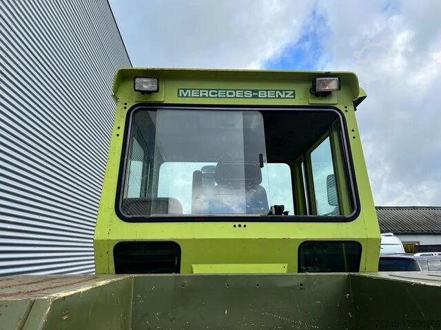 High-roof van Mercedes-Benz MB-Trac 1500