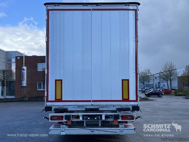 Auflieger mit Pritsche & Plane Schmitz Cargobull Curtainsider Standard Ladebordwand
