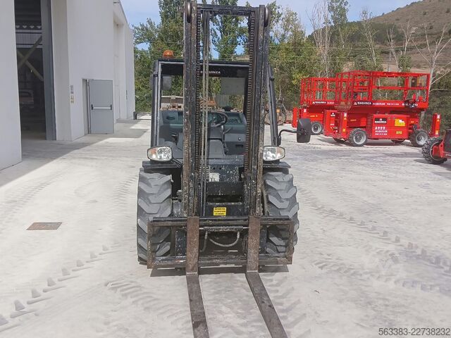 Geländestapler Manitou MC18.2 D