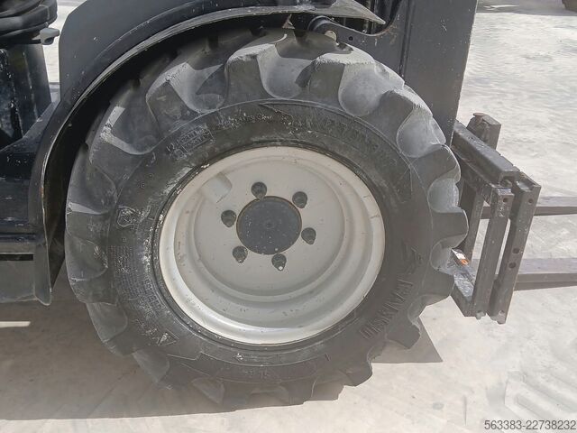 Geländestapler Manitou MC18.2 D