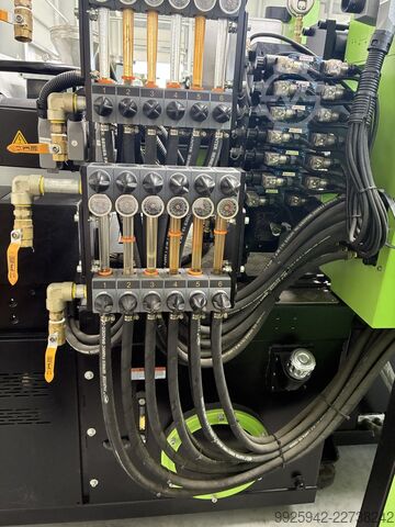 Spritzgießmaschine YIZUMI UN120A5/ IU604