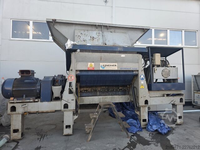 Single shaft shredder LINDNER MICROMAT 2200