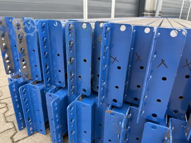 3,600 mm / K: 170 x 50 mm / blue / 5HP BITO PRO Palettenregaltraverse Traverse Regal