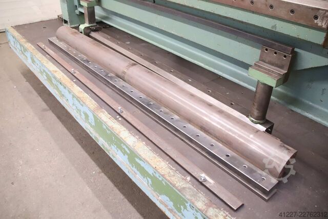 Swivel bending machine 2500 x 3 mm LOTZE HZ 2500/3