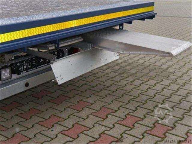 Pritsche offen Fliegl Plateau