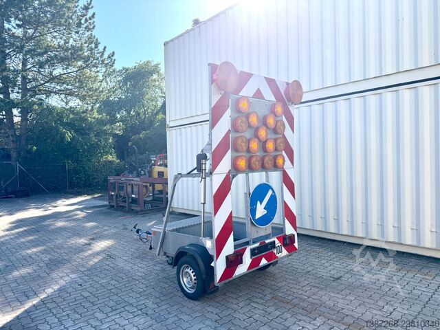 Anhänger  TREBBINER