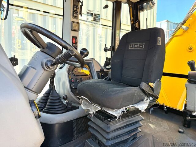 Radlader JCB 3CX Compact / 2022 BJ / Hammer + Schaufeln
