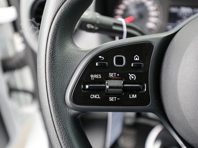 Transporter mit Koffer Mercedes-Benz Sprinter 317 CDI Koffer L3 LBW Navi DAB SHZ K