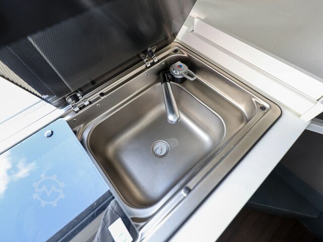 Minibus VW Crafter Grand California 600 FWD AHK Kamera S