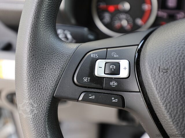 Minibus VW Crafter Grand California 600 FWD AHK Kamera S