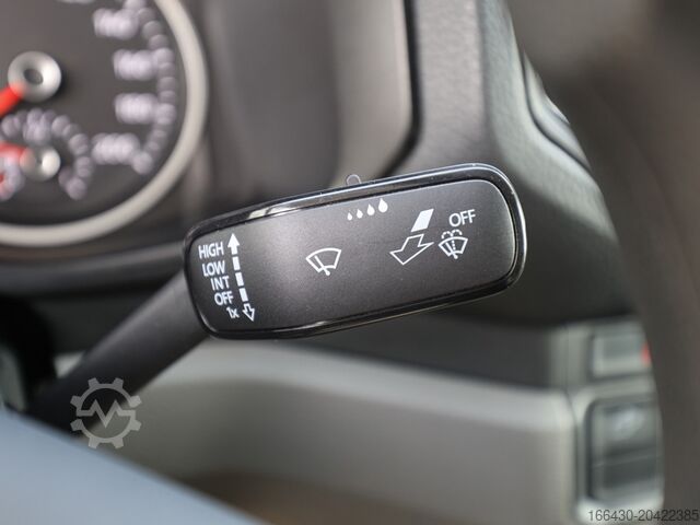 Minibus VW Crafter Grand California 600 FWD AHK Kamera S