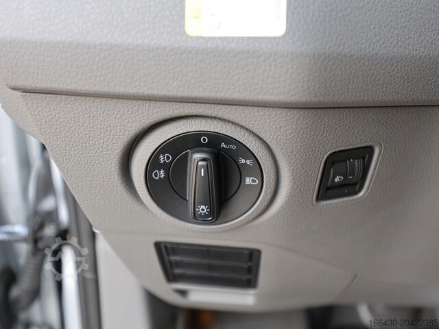 Minibus VW Crafter Grand California 600 FWD AHK Kamera S