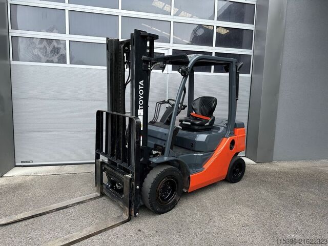 Dieselstapler Toyota 52-8FDF20- 710 Stunden !!!