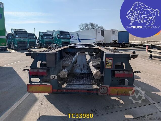 Container transportation Vanhool 30. ADR