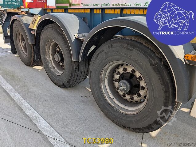 Container transportation Vanhool 30. ADR