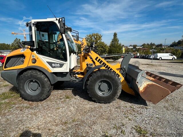 Wheel loader LIEBHERR L506 Compact
