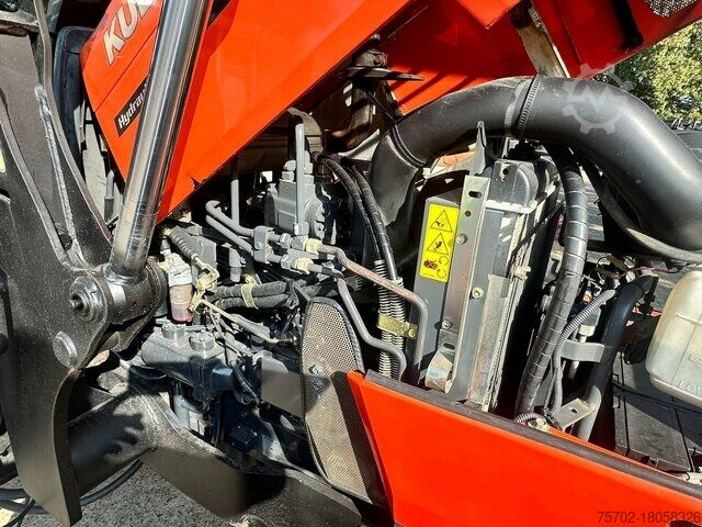 Frontlader Kubota ME5700 Allrad mit Industriefrontlader