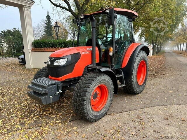 Tractor Kubota M4062 Hydraulic Shuttle mit Rasenbereifung