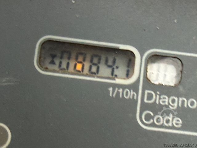 Walzenzug HAMM HD12VV / 2016 BJ / 884 H / 2.695 KG