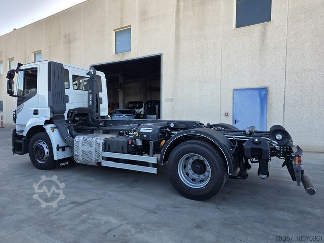 Hakenlift LKW Iveco AT190S36
