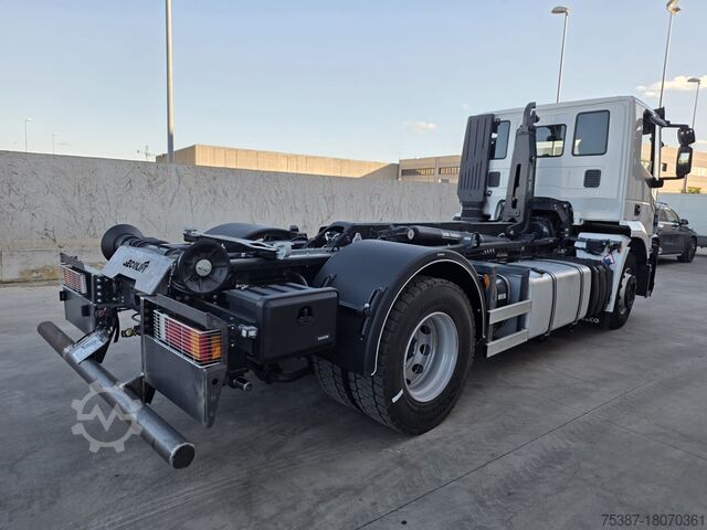 Hakenlift LKW Iveco AT190S36
