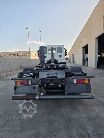 Hakenlift LKW Iveco AT190S36