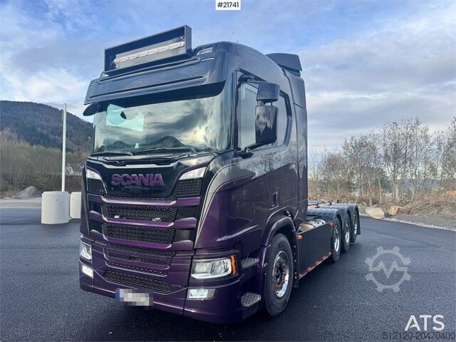 Hook arm system Scania R580 Tridem Hooklift w/ Crane hydraulics. Freshly