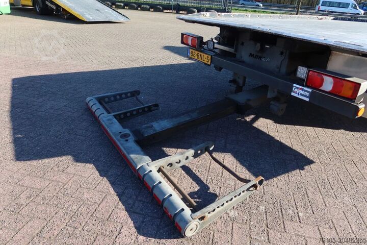 Autotransporter Mercedes-Benz Atego 1221 L Takelwagen 6 Persoons