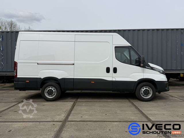 Iveco Daily 35S14V A8 Cruise Control - Automatic - L3H2 - 2.3L 140hp - Towbar Iveco Daily 35S14V A8  Cruise Control - Automaat - L3...