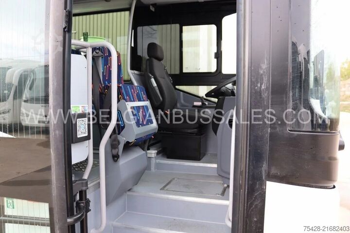 Intercitybus Iveco Crossway 12m Pop light / Double middle door / p...