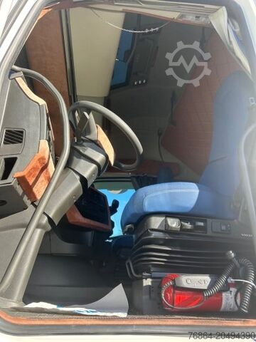 Standard SZM VOLVO FH 13.500, E6, STANDKLIMA, HYDRAULIK, VEB+, ADR