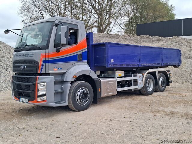 Roll-off tipper truck Ford F-Line 6x2 containerhaak
