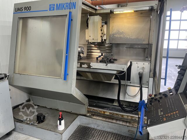 Universal CNC milling machine Mikron UMS 900 mit IKZ + 4. Achse