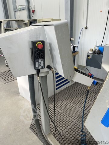 Universal CNC milling machine Mikron UMS 900 mit IKZ + 4. Achse