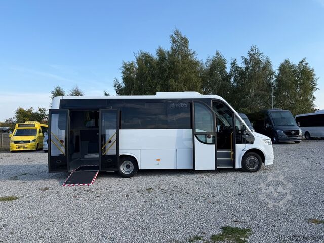 Stadtbus MERCEDES-BENZ Sprinter 26+15 City Retarder Klima Rollstuhl