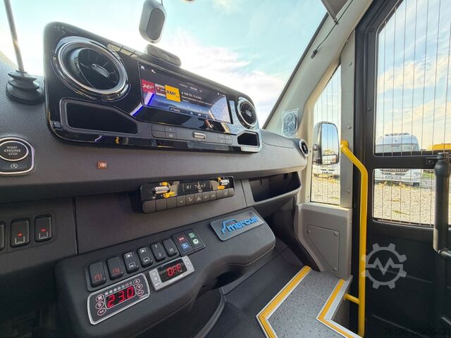 Stadtbus MERCEDES-BENZ Sprinter 26+15 City Retarder Klima Rollstuhl