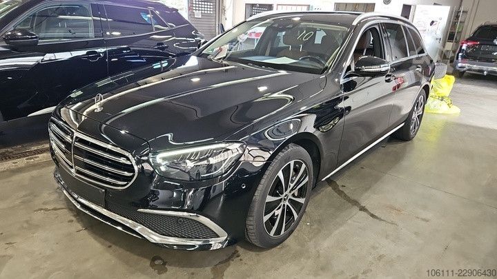 Minibus MERCEDES-BENZ E 300 de T EXCLUSIVE Interieur 360° DISTRONIC