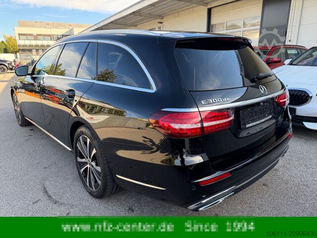 Minibus MERCEDES-BENZ E 300 de T EXCLUSIVE Interieur 360° DISTRONIC