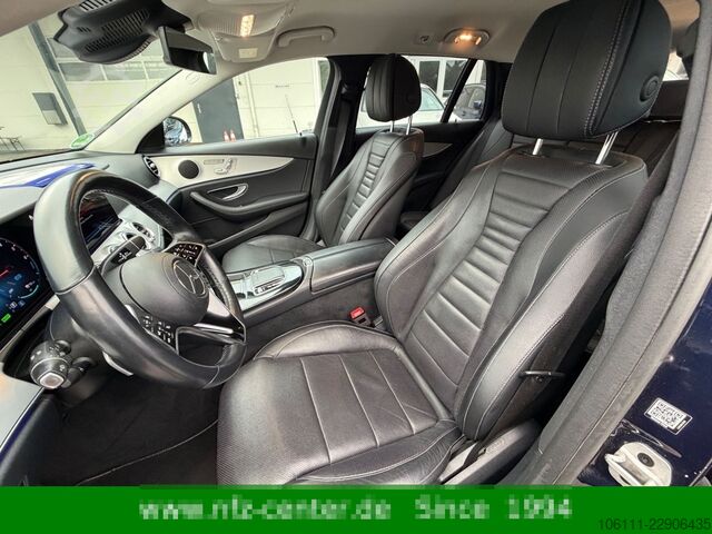 Kleinbus MERCEDES-BENZ E 300 de 4Matic AVANTGARDE HeadUP KEYLESS-GO