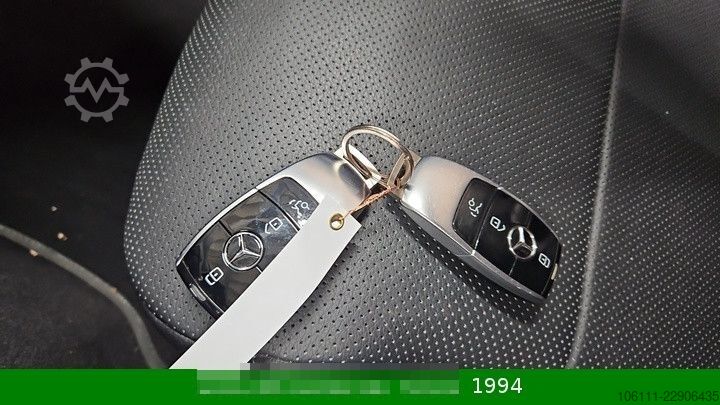 Kleinbus MERCEDES-BENZ E 300 de 4Matic AVANTGARDE HeadUP KEYLESS-GO
