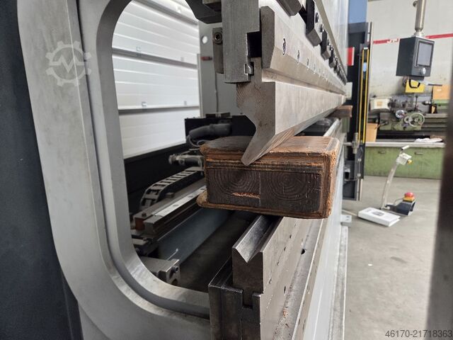 Abkantpresse Safan CNCL K 110 3100 TS2