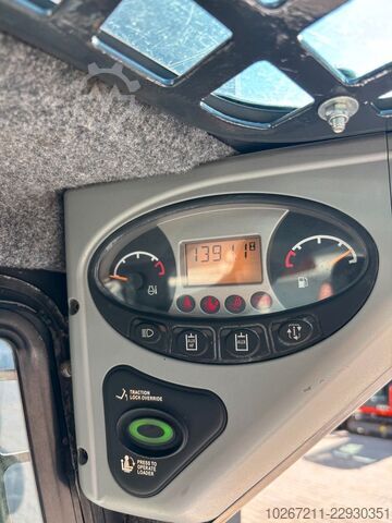 Wheel loader BOBCAT S100   Kompaktlader  -  Joystick !