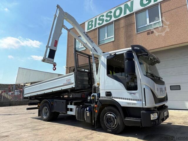 Truck with tipper body Iveco EUROCARGO 90E210
