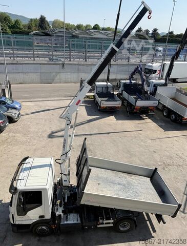 Truck with tipper body Iveco EUROCARGO 90E210