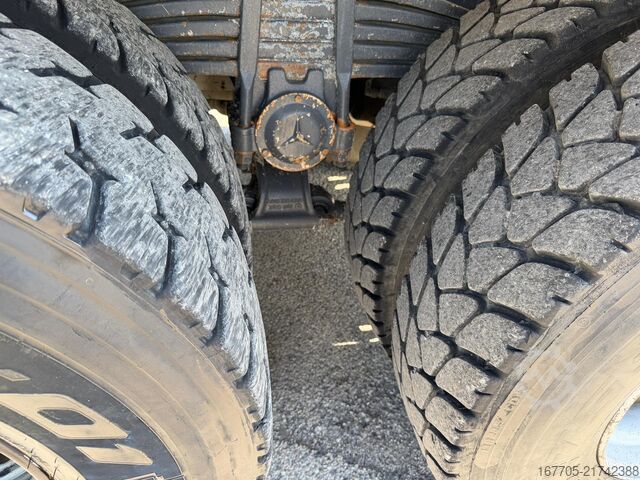 Concrete mixer truck Mercedes-Benz Actros 4144