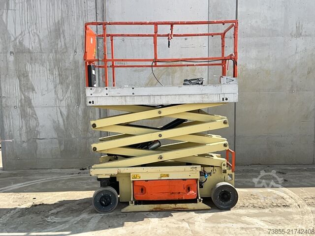 Scissor Lift JLG 2030 Es (8m)
